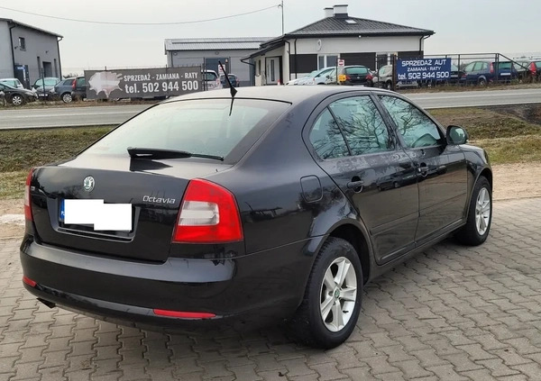 Skoda Octavia cena 24990 przebieg: 179000, rok produkcji 2011 z Kutno małe 466